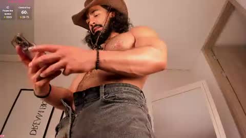 Snapshot of maxstrong01 chatting on 17, 7, 2026 Max online show from 17, 7, 2026
