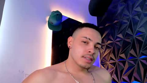 MAX online show from 9, 10, 2025