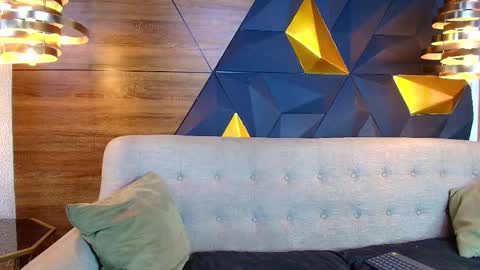 Snapshot of maxx_caprice chatting on 22, 11, 2025 gabby online show from 22, 11, 2025