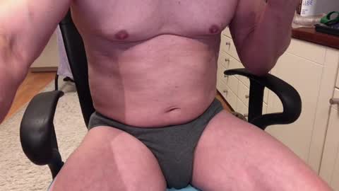 Snapshot of maxx_martin chatting on 16, 12, 2024 Max online show from 16, 12, 2024