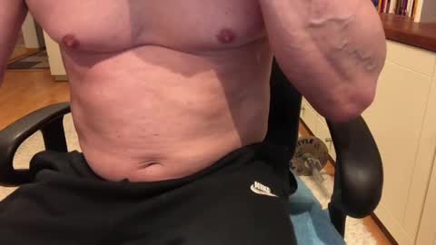 Snapshot of maxx_martin chatting on 8, 1, 2025 Max online show from 8, 1, 2025