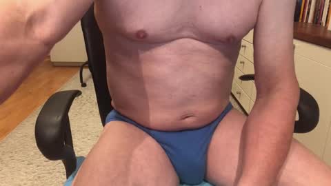 Snapshot of maxx_martin chatting on 2, 10, 2025 Max online show from 2, 10, 2025