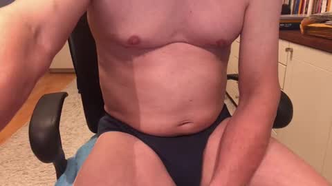 Snapshot of maxx_martin chatting on 9, 10, 2025 Max online show from 9, 10, 2025