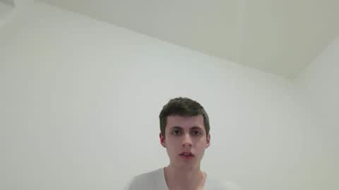 Snapshot of maxxcool12 chatting on 19, 5, 2026 maxxcool12 online show from 19, 5, 2026