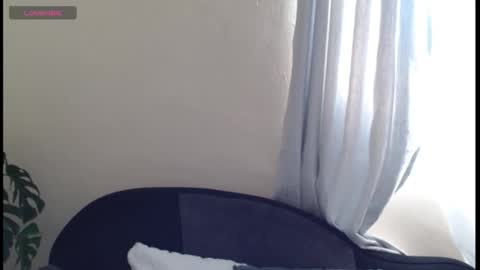 maxxinepetite online show from 23, 11, 2025