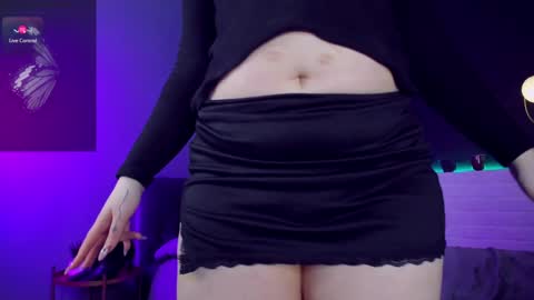 Woman online show from 7, 1, 2025