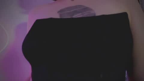 Woman online show from 25, 1, 2025