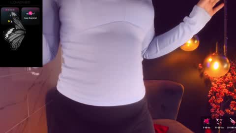 Woman online show from 30, 1, 2025