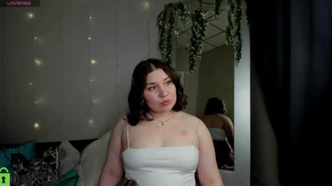 Snapshot of maya_raay chatting on 18, 5, 2026 Maya online show from 18, 5, 2026
