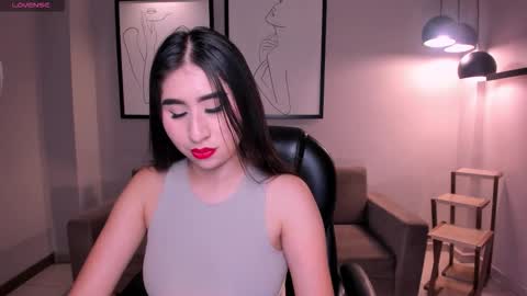 Snapshot of mayamoretti chatting on 7, 11, 2025 Maya online show from 7, 11, 2025