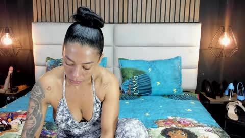 Snapshot of mayarusell01 chatting on 20, 1, 2025 Nicolle Ruselle Hello my lovely schedule for great fun from 630 am and end 800 pm Colombian time I wait for you online show from 20, 1, 2025