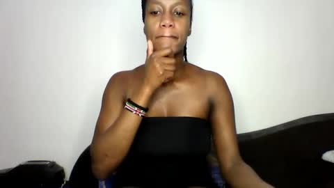 Snapshot of mayasmiley_ chatting on 10, 6, 2026 prettydoll online show from 10, 6, 2026