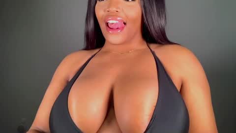 Snapshot of maybabi chatting on 7, 2, 2025 MayBabi online show from 7, 2, 2025