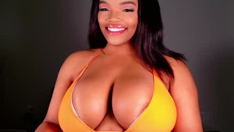 Snapshot of maybabi chatting on 10, 2, 2025 MayBabi online show from 10, 2, 2025