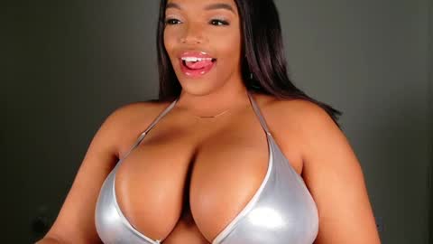 Snapshot of maybabi chatting on 12, 2, 2025 MayBabi online show from 12, 2, 2025