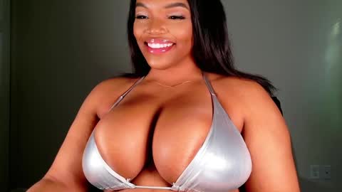 Snapshot of maybabi chatting on 12, 2, 2025 MayBabi online show from 12, 2, 2025