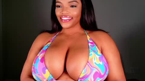 Snapshot of maybabi chatting on 19, 2, 2025 MayBabi online show from 19, 2, 2025