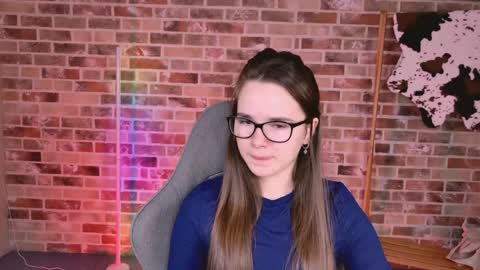 maybloom_ online show from 6, 3, 2026