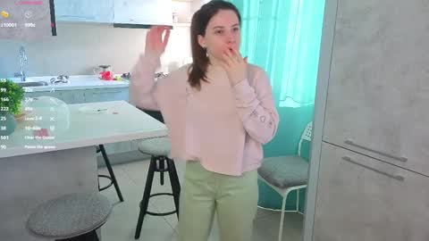 My name Casey  online show from 29, 3, 2026