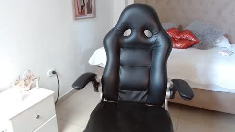 MAYA online show from 19, 2, 2025