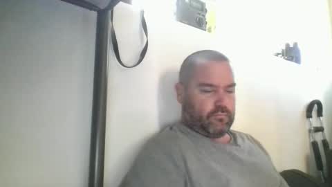 Snapshot of mayoramx chatting on 24, 3, 2026 Dad bod 43 online show from 24, 3, 2026