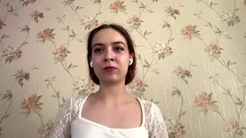 Snapshot of maypakele chatting on 3, 6, 2026 Lily online show from 3, 6, 2026
