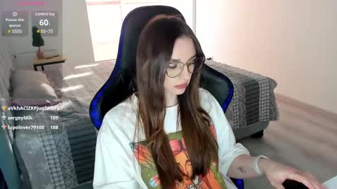 mcfly_11 online show from 9, 2, 2025