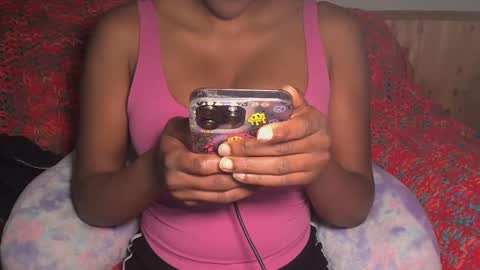 Snapshot of mctiities chatting on 5, 10, 2025 BabeNoire online show from 5, 10, 2025