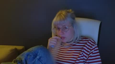 Snapshot of me1roze chatting on 16, 5, 2026 Roze online show from 16, 5, 2026