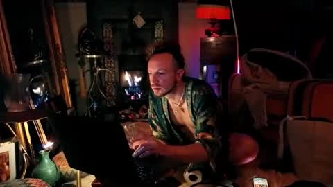 Snapshot of me586790 chatting on 3, 3, 2026 English Arse Play online show from 3, 3, 2026