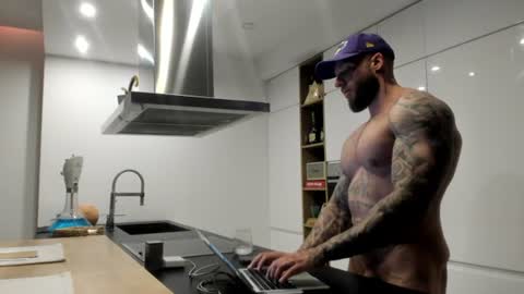Snapshot of mealphamale chatting on 9, 6, 2026 Alpha Male online show from 9, 6, 2026