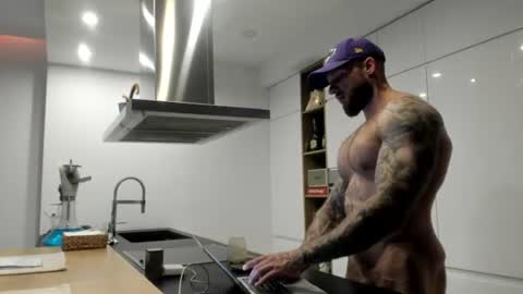 Snapshot of mealphamale chatting on 22, 7, 2026 Alpha Male online show from 22, 7, 2026