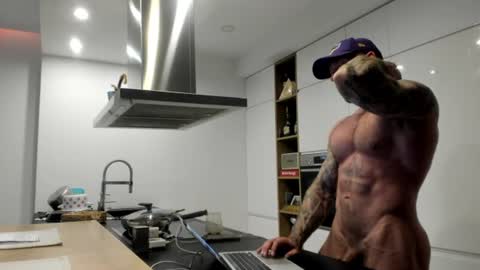 Snapshot of mealphamale chatting on 29, 7, 2026 Alpha Male online show from 29, 7, 2026