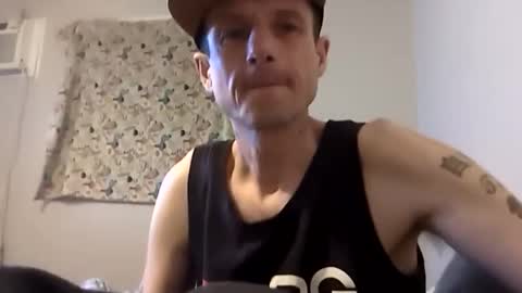 Snapshot of meanfinger chatting on 6, 3, 2026 Jizzy online show from 6, 3, 2026