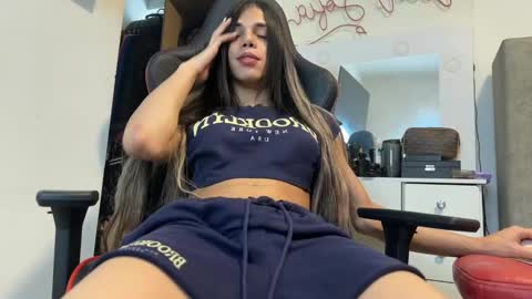 Snapshot of meclarityxxx chatting on 9, 3, 2025   online show from 9, 3, 2025