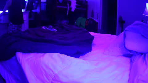 mecrago online show from 4, 12, 2025