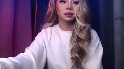 Snapshot of meetmehalfway888 chatting on 18, 11, 2025 GODDESS OF ALL GODDESSES online show from 18, 11, 2025