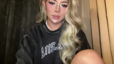 Snapshot of meetmehalfway888 chatting on 8, 1, 2026 GODDESS OF ALL GODDESSES online show from 8, 1, 2026