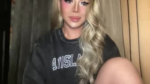 Snapshot of meetmehalfway888 chatting on 9, 1, 2026 GODDESS OF ALL GODDESSES online show from 9, 1, 2026