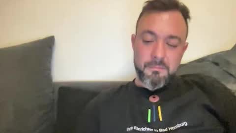 mega1185264 online show from 18, 12, 2025