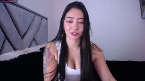 Snapshot of megan_bluee_ chatting on 17, 9, 2025 Megan Bluee online show from 17, 9, 2025