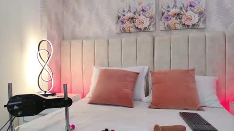 Carolina Paez online show from 20, 11, 2025