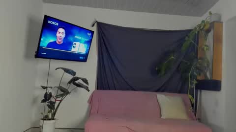 Snapshot of megan_lu20 chatting on 17, 10, 2025 Megan Lu online show from 17, 10, 2025