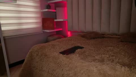     online show from 24, 11, 2025