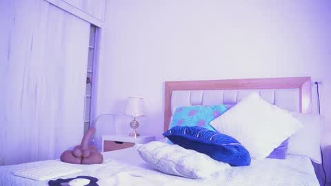 megan online show from 26, 11, 2025