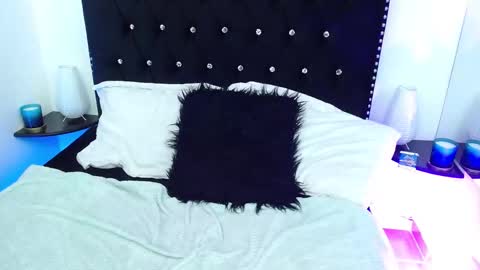 Snapshot of megan_saint chatting on 11, 9, 2025 megan_saint online show from 11, 9, 2025