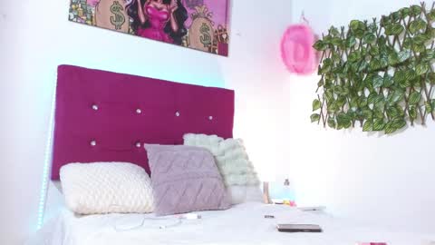 Megan smith15 online show from 8, 4, 2026