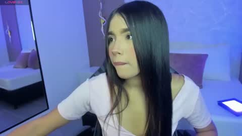 Snapshot of megan_thorp chatting on 23, 6, 2026 Sheila online show from 23, 6, 2026
