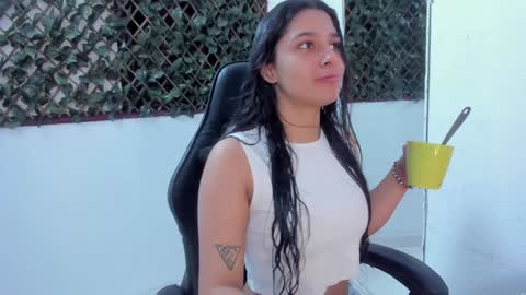 Snapshot of megan_whitte_01 chatting on 3, 2, 2025 megan white 01  online show from 3, 2, 2025