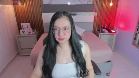 Megan  online show from 20, 4, 2026